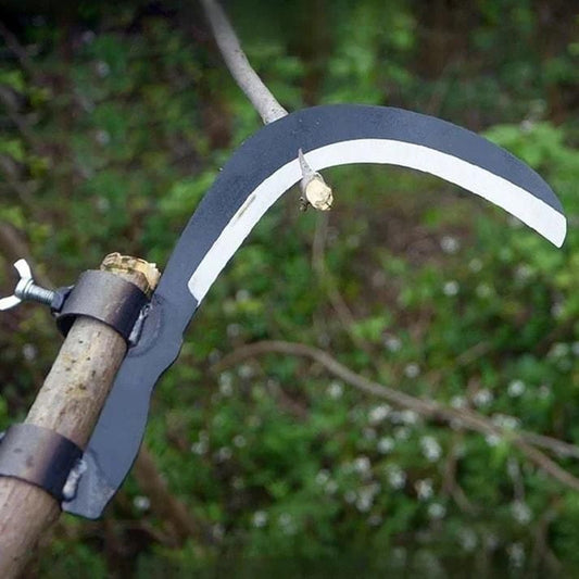 Fupei2-e5 premium grass sickle cutter with a curved blade, ideal for gardening and landscaping tasks